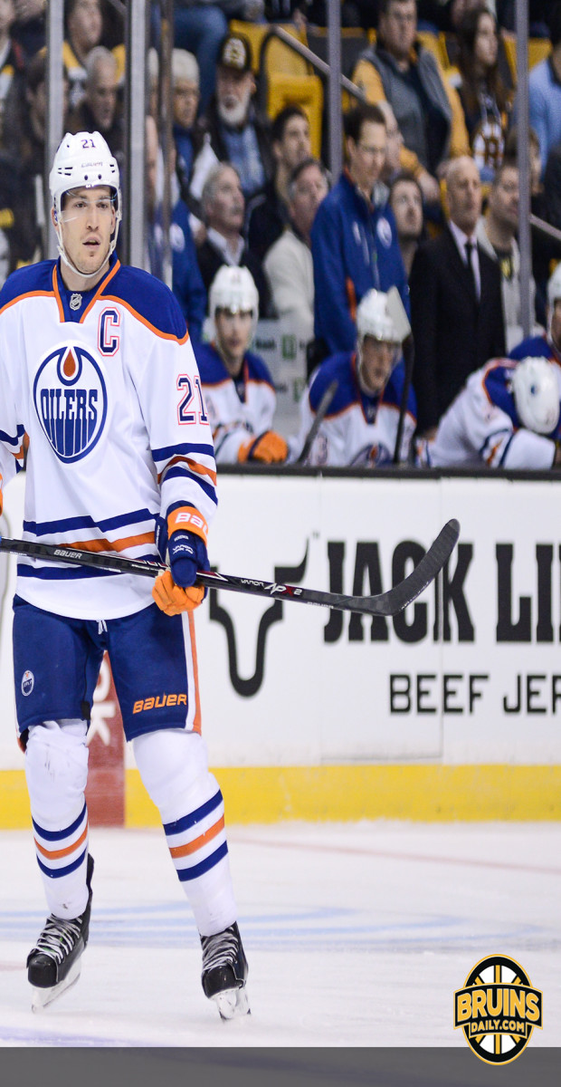 Andrew Ference makes emotional return to Boston